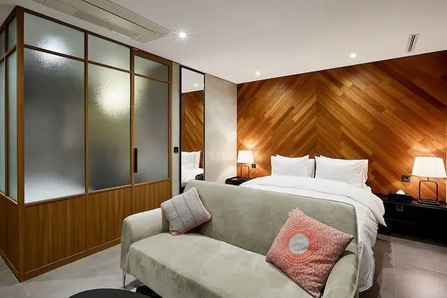 Premium Double Room (Free breakfast for 2 except Fri+Sat / No breakfast 7/24-8/20)