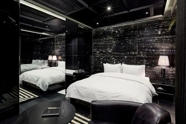 Premium Double Room (Free breakfast for 2 except Fri+Sat / No breakfast 7/24-8/20)