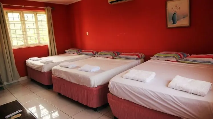 Deluxe Vacation 3 Bedroom Villa