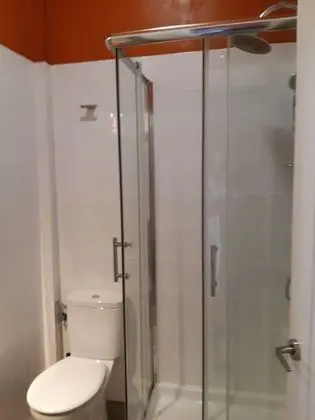 Grand Tek Büyük Yataklı Oda