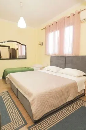 Basic Üç Kişilik Oda