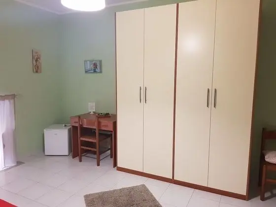 Üç Kişilik Oda, Özel Banyo (external)