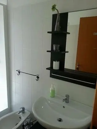 Üç Kişilik Oda, Özel Banyo (external)
