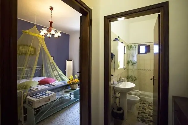 Romantic Oda, Avlu Manzaralı