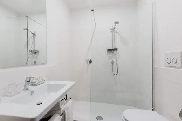 Tek Büyük veya İki Ayrı Yataklı Oda