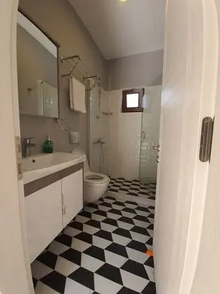 Standard Tek Büyük Yataklı Oda, 1 Çift Kişilik Yatak, Bahçe Manzaralı