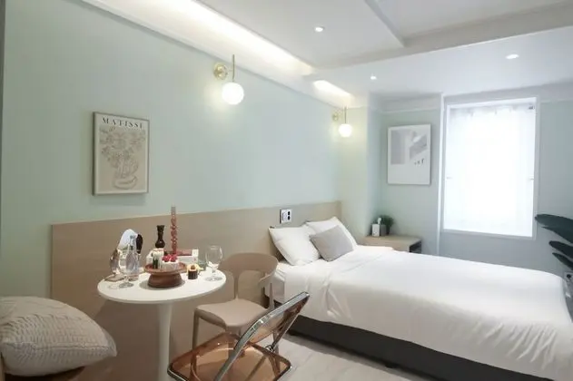 Deluxe Tek Büyük Yataklı Oda