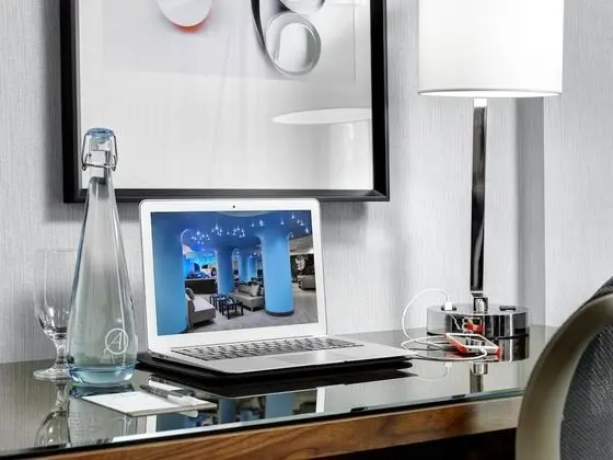 Luxury Süit, 1 En Büyük (King) Boy Yatak, Balkon, Havuz Manzaralı