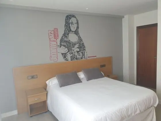 Tek Büyük Yataklı Oda