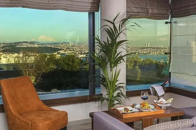 Corner Room,Şehir Manzaralı