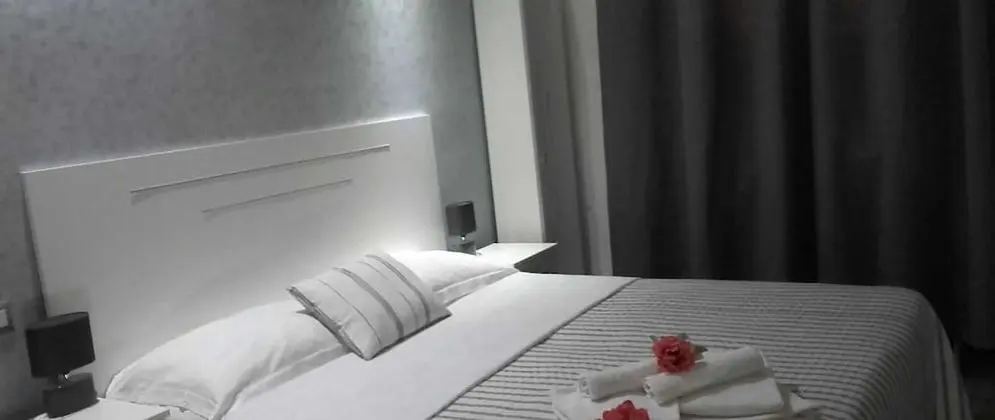 Tek Büyük Yataklı Oda, Özel Banyo (External)