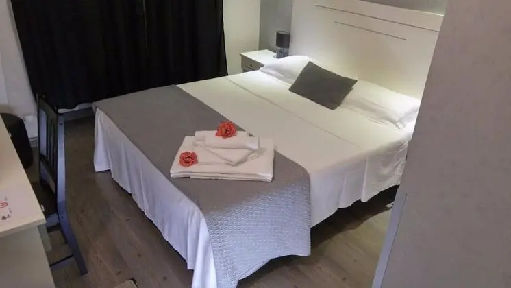 Tek Büyük Yataklı Oda, Özel Banyo (External)