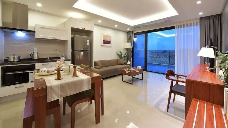 Deluxe Terrace with Jetted Tub