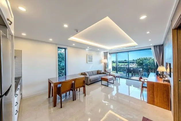Premier Garden Pool Villa