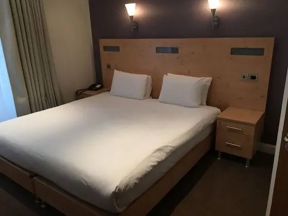 İki Ayrı Yataklı Oda, 2 Tek Kişilik Yatak