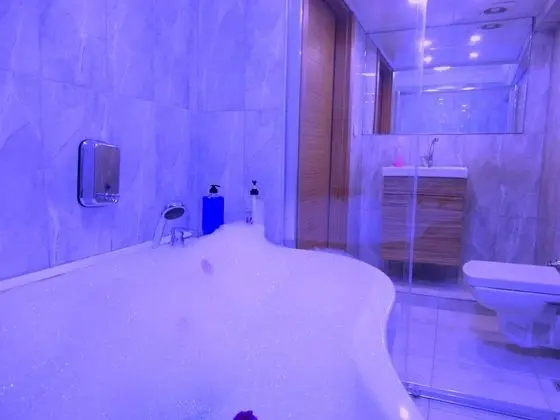 Deluxe Stüdyo Süit, 1 Yatak Odası, Sıcak Su Küveti