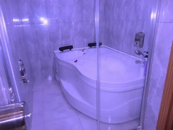 Deluxe Stüdyo Süit, 1 Yatak Odası, Sıcak Su Küveti