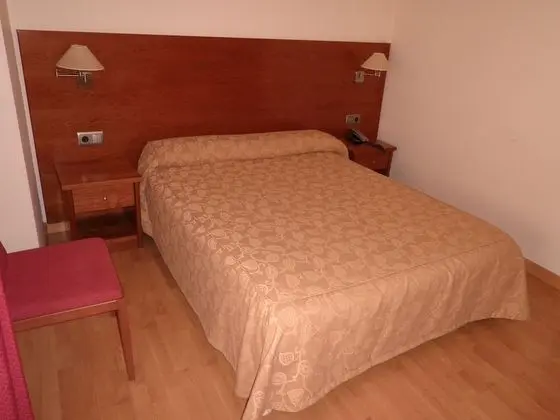 Tek Büyük veya İki Ayrı Yataklı Oda