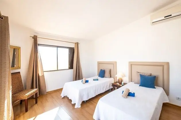 Villa, 5 Yatak Odası, Kişiye Özel Havuzlu, Havuz Manzaralı