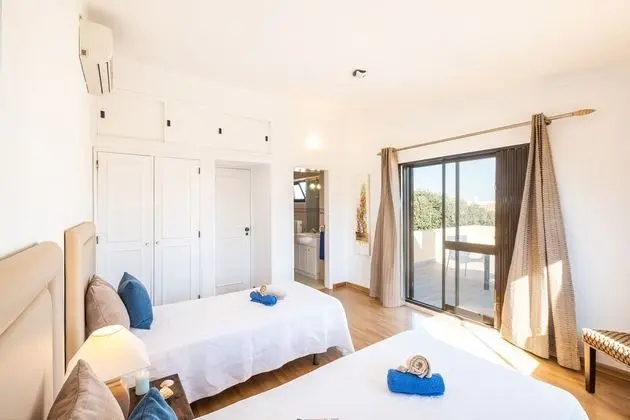 Villa, 5 Yatak Odası, Kişiye Özel Havuzlu, Havuz Manzaralı