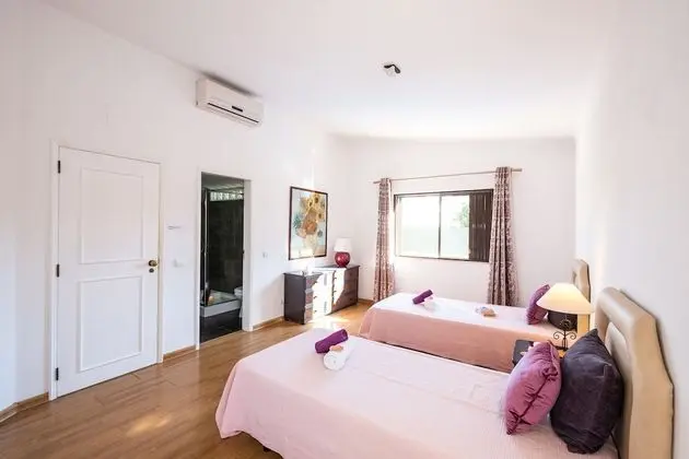 Villa, 5 Yatak Odası, Kişiye Özel Havuzlu, Havuz Manzaralı