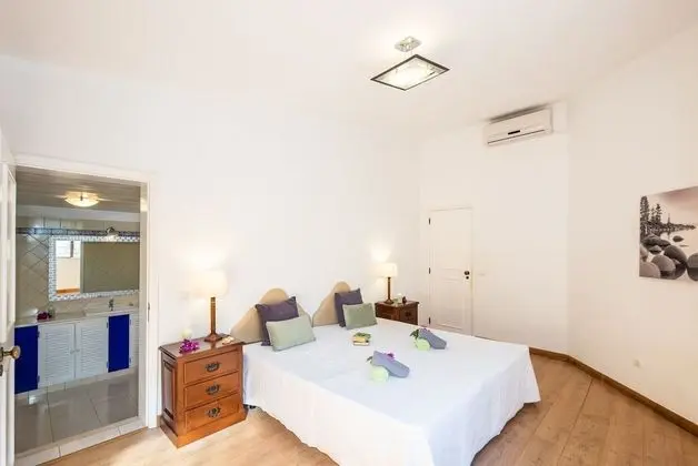 Villa, 5 Yatak Odası, Kişiye Özel Havuzlu, Havuz Manzaralı
