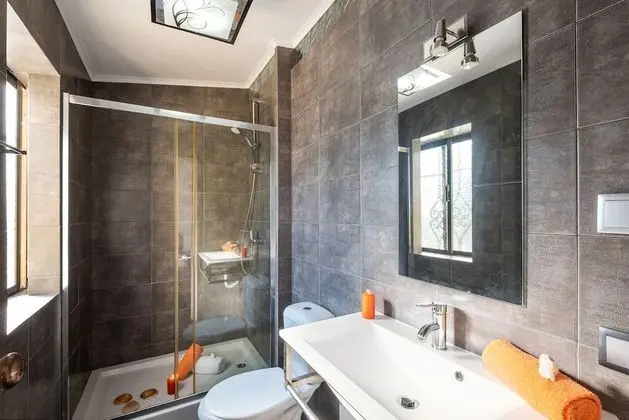Villa, 5 Yatak Odası, Kişiye Özel Havuzlu, Havuz Manzaralı