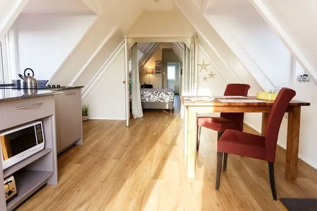 Penthouse, 1 Bedroom, 1st floor, Balcony, Garden View