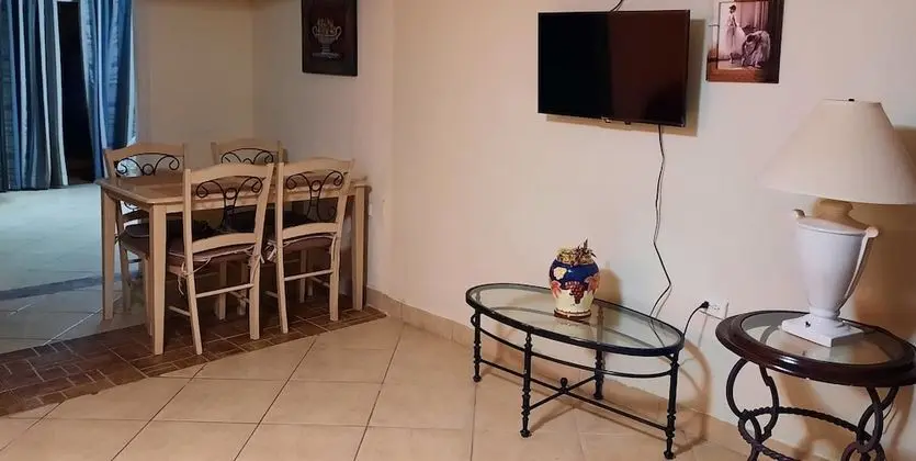 Apart Daire, 1 Yatak Odası, Havuz Manzaralı