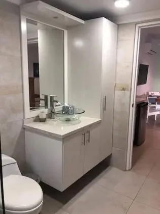 Family Oda, 1 En Büyük (King) Boy Yatak ve Çekyat, Buzdolabı ve Mikrodalga, Havuz Kenarı