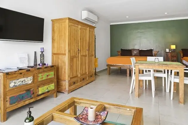 Family Tek Büyük Yataklı Oda, Buzdolabı ve Mikrodalga, Havuz Kenarı