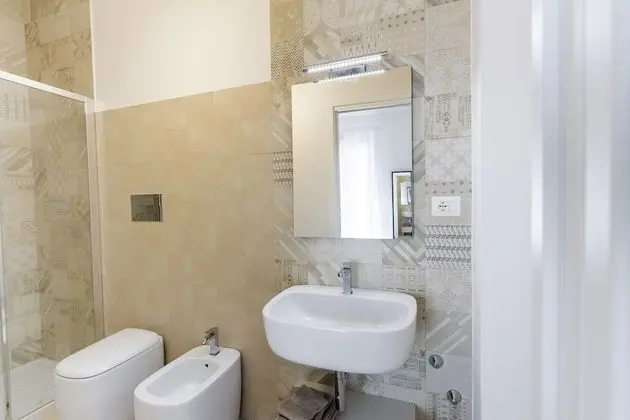 Tek Büyük Yataklı Oda, Balkon
