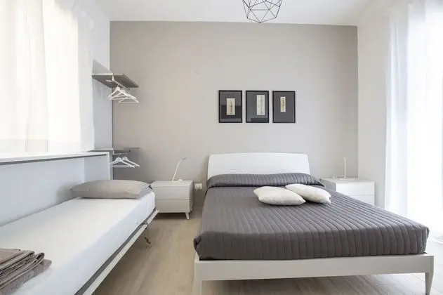 Üç Kişilik Oda, Balkon