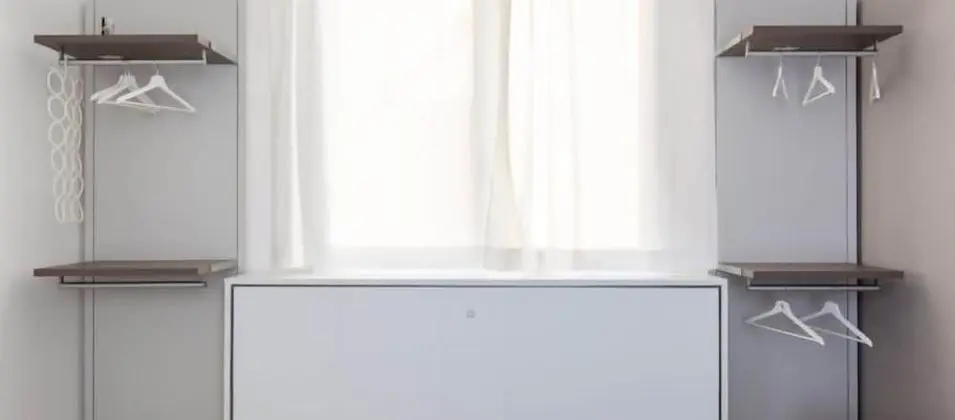 Üç Kişilik Oda, Balkon