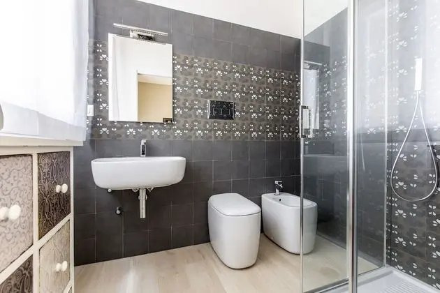 Üç Kişilik Oda, Balkon