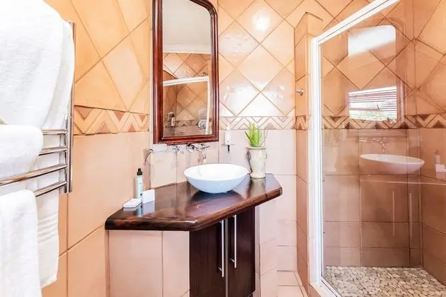 Luxury Tek Büyük Yataklı Oda, 1 Büyük (Queen) Boy Yatak