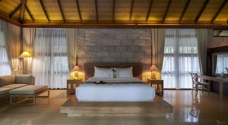 Luxury Villa With Breakfast