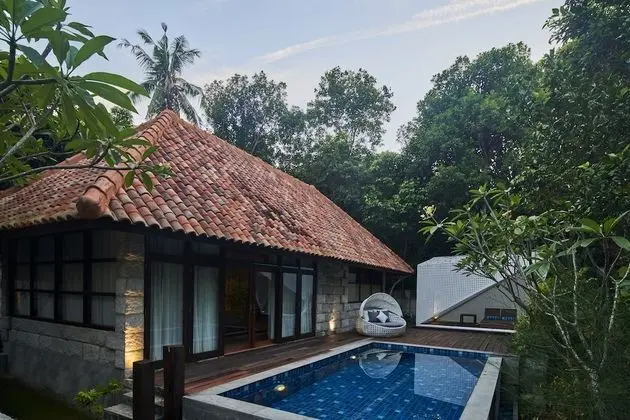 Luxury Villa With Breakfast
