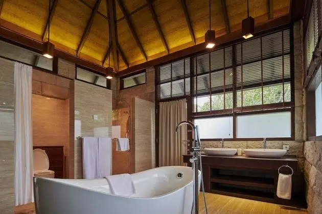 Luxury Villa With Breakfast