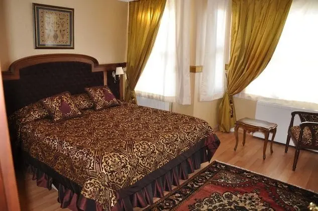 Standard Tek Büyük veya İki Ayrı Yataklı Oda