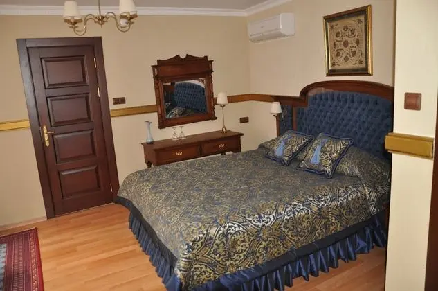 Standard Tek Büyük veya İki Ayrı Yataklı Oda, 2 Yatak Odası, Bahçe Manzaralı