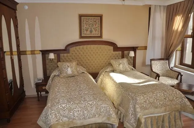 Standard Tek Büyük veya İki Ayrı Yataklı Oda, 2 Yatak Odası, Bahçe Manzaralı