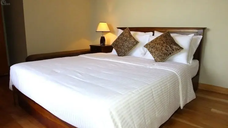 Junior Süit, 1 Büyük (Queen) Boy Yatak, Dağ Manzaralı