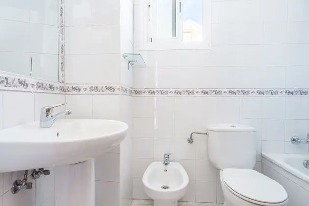 Economy Tek Büyük veya İki Ayrı Yataklı Oda