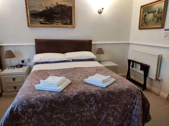 Standard Tek Büyük Yataklı Oda