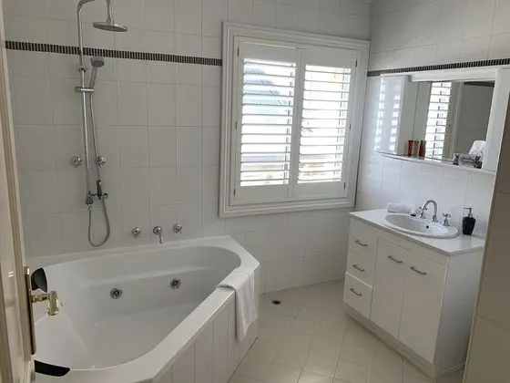 King Room with Spa