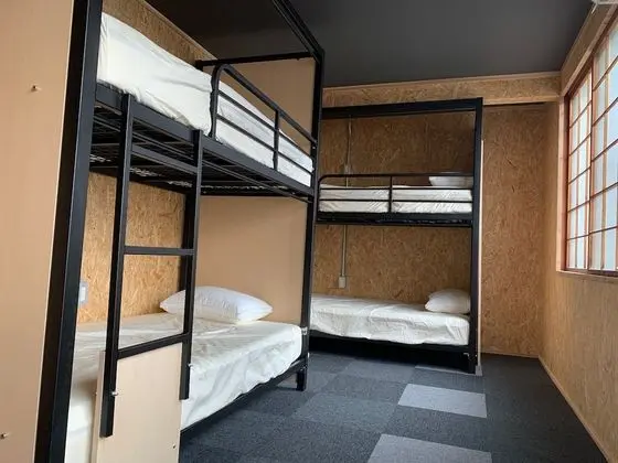 Comfort Ortak Ranzalı Oda, Sadece kadınlar için