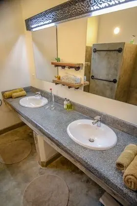 Comfort Tek Büyük Yataklı Oda, Bahçe Manzaralı, Bahçeli