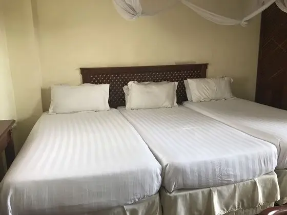 Üç Kişilik Oda