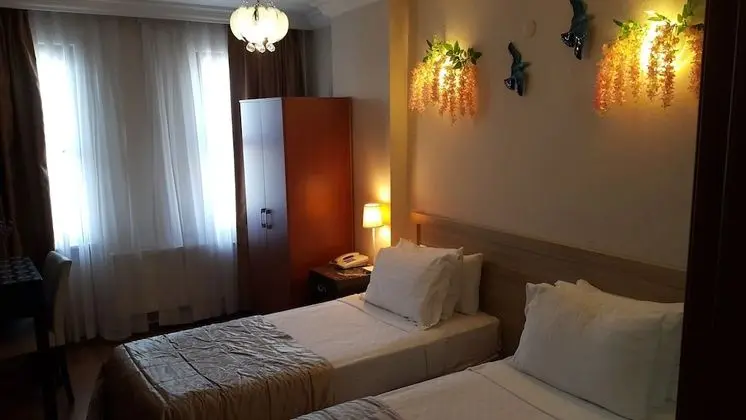 Standard Tek Büyük veya İki Ayrı Yataklı Oda